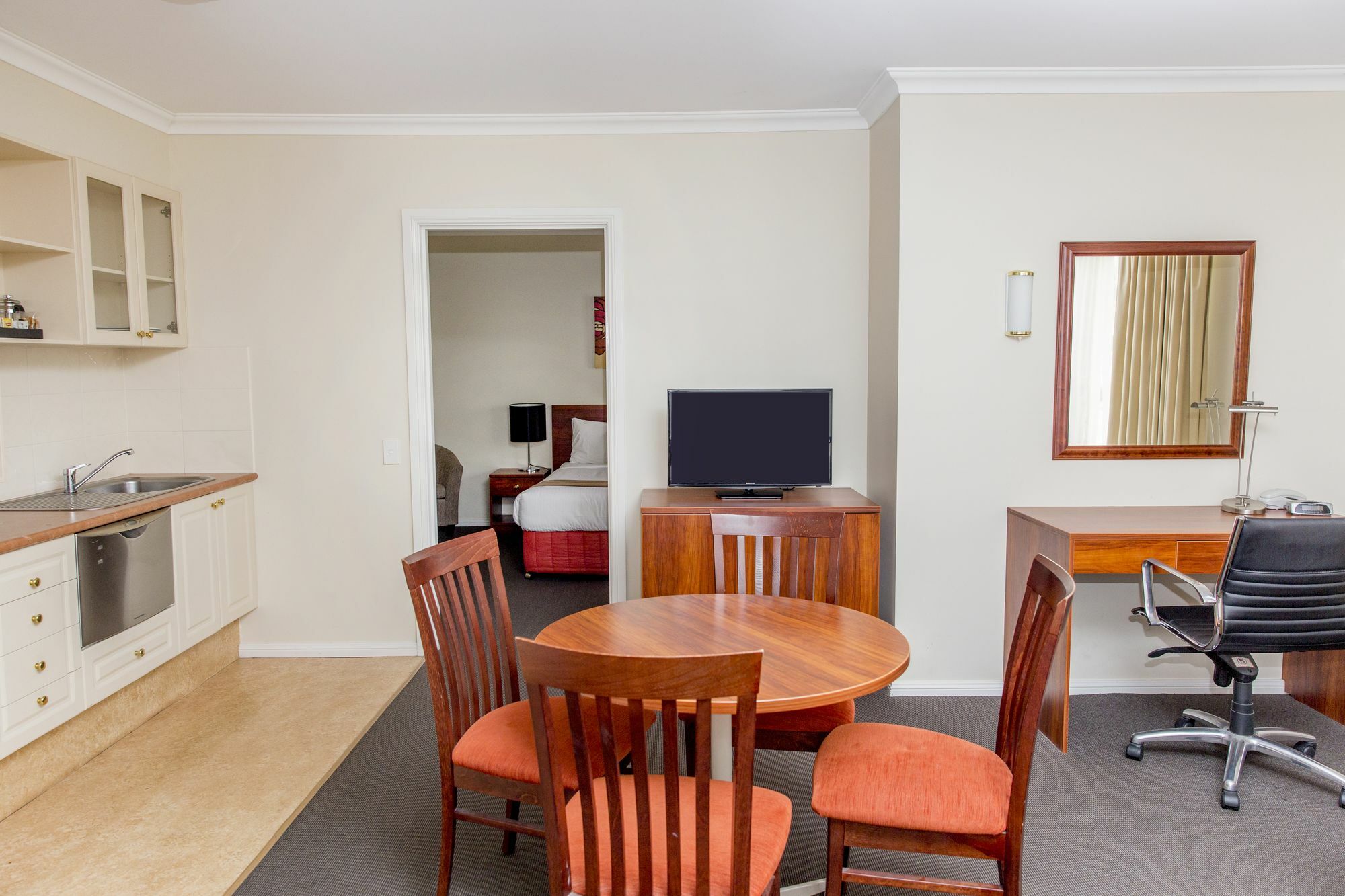 Charlotte Apartments Bathurst Bagian luar foto