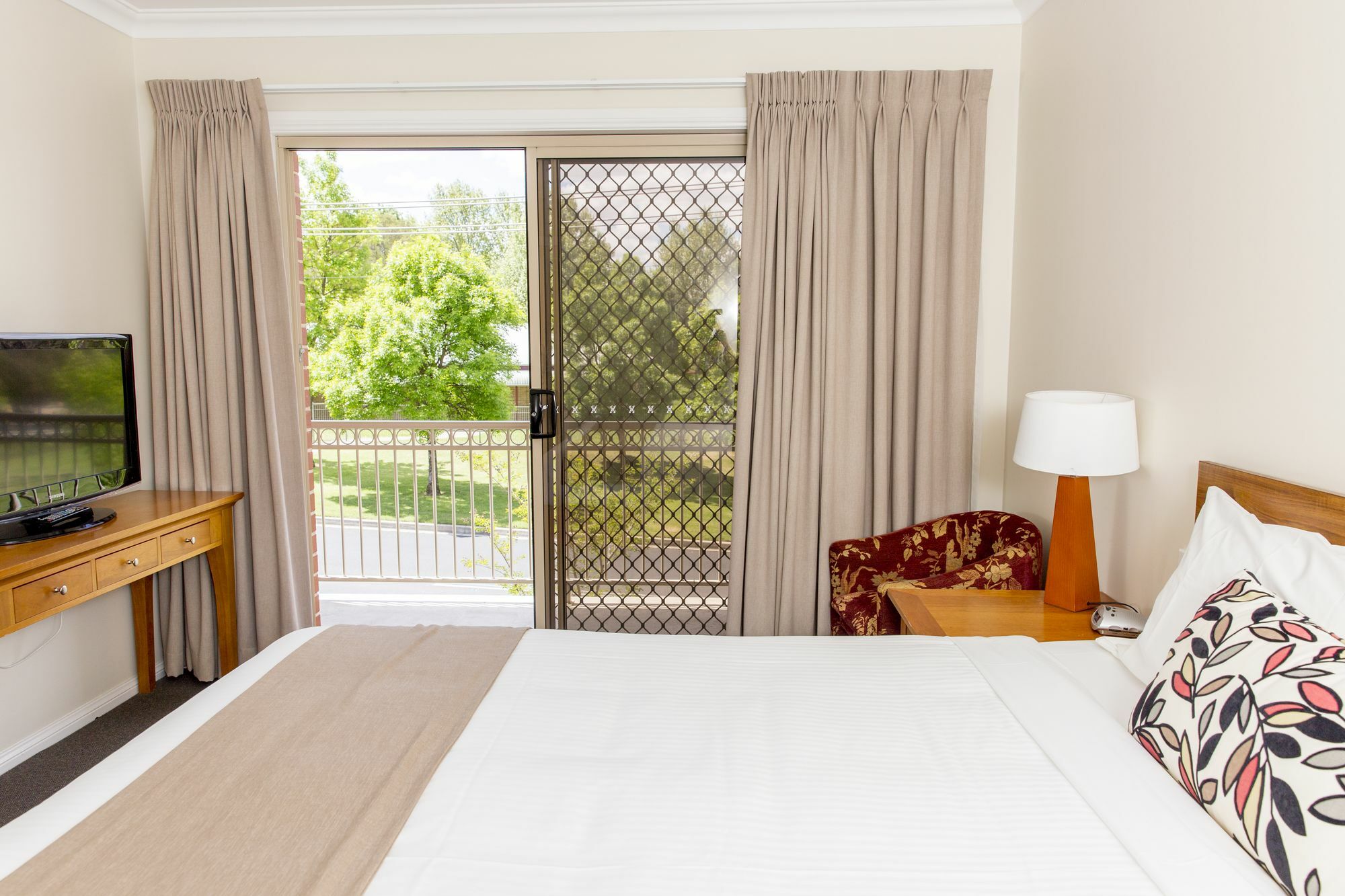 Charlotte Apartments Bathurst Bagian luar foto