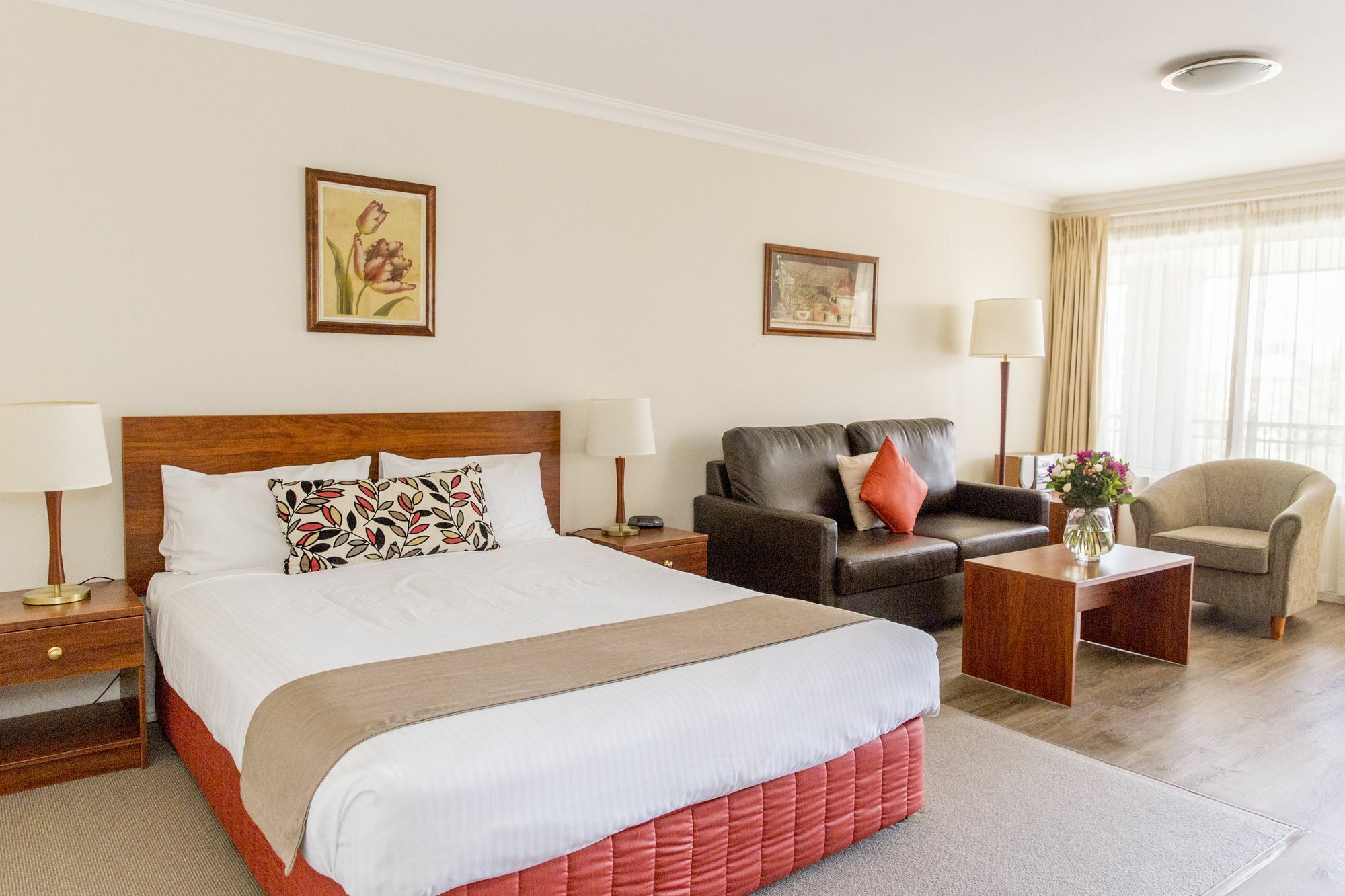 Charlotte Apartments Bathurst Bagian luar foto