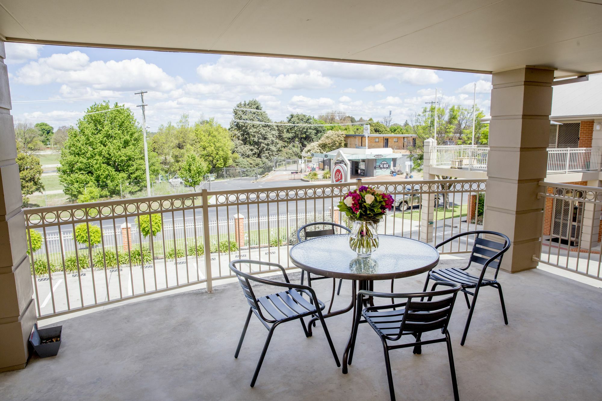 Charlotte Apartments Bathurst Bagian luar foto